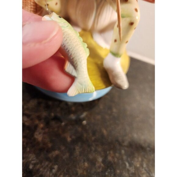 Vtg Beatrice Potter Mr Jeremy Fisher Revolving Music Box Lazy River Fishing - Picture 8 of 12